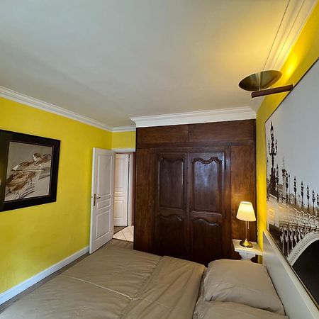 Appartamento Red Flat Parigi Esterno foto