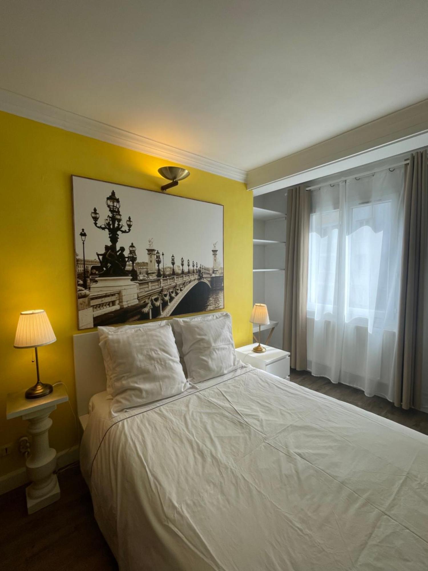 Appartamento Red Flat Parigi Esterno foto