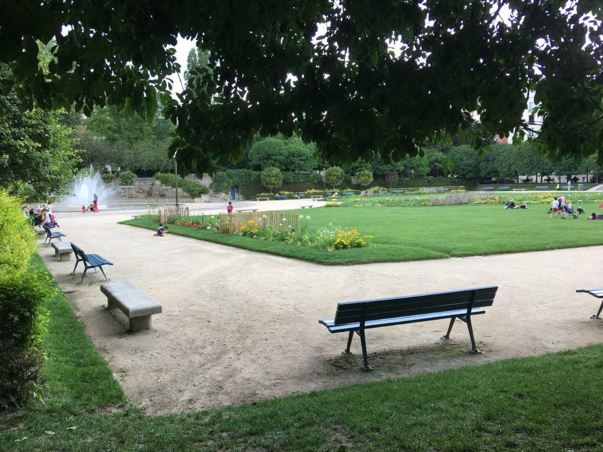 Appartamento Red Flat Parigi Esterno foto